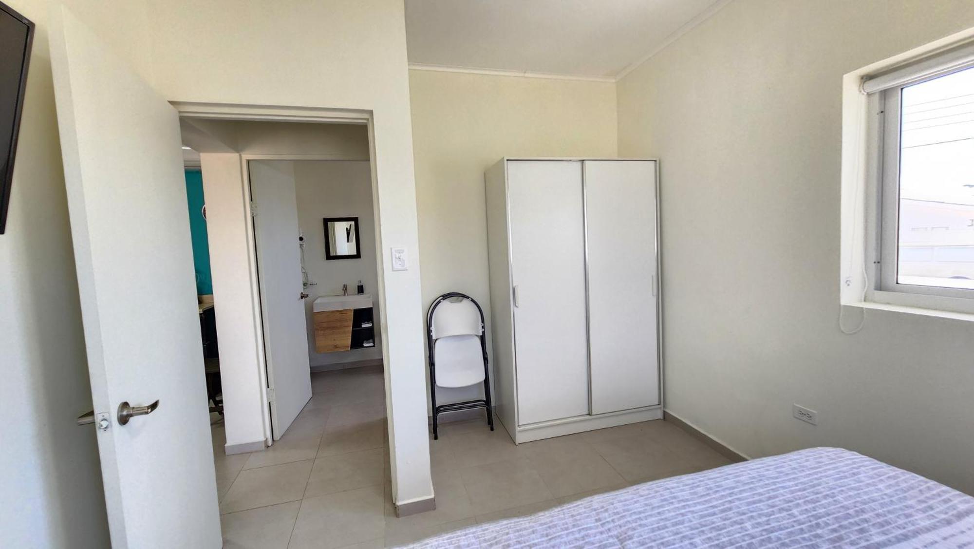 Ocean Breeze Apartments In Aruba Ораниестад Екстериор снимка