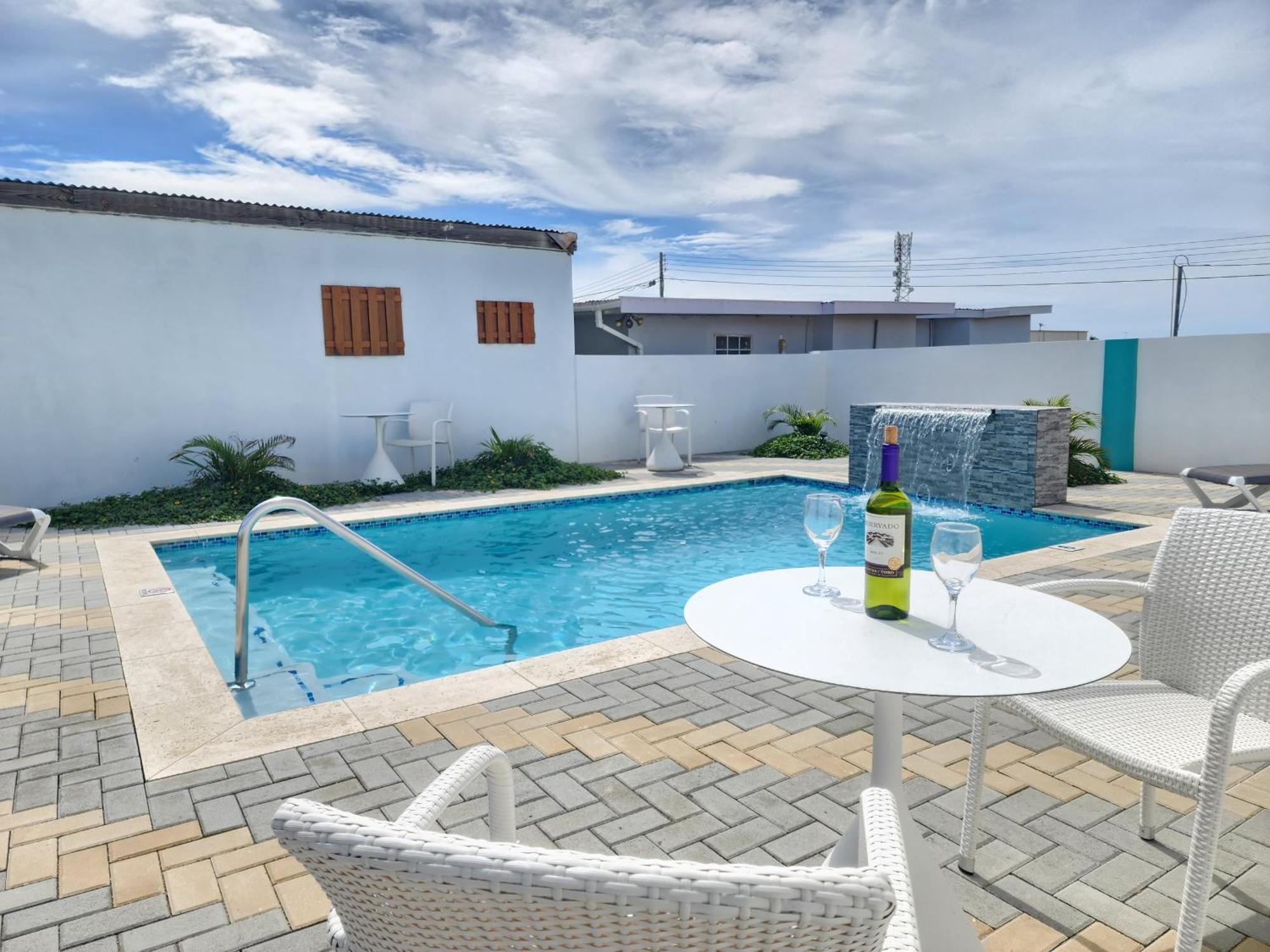 Ocean Breeze Apartments In Aruba Ораниестад Екстериор снимка
