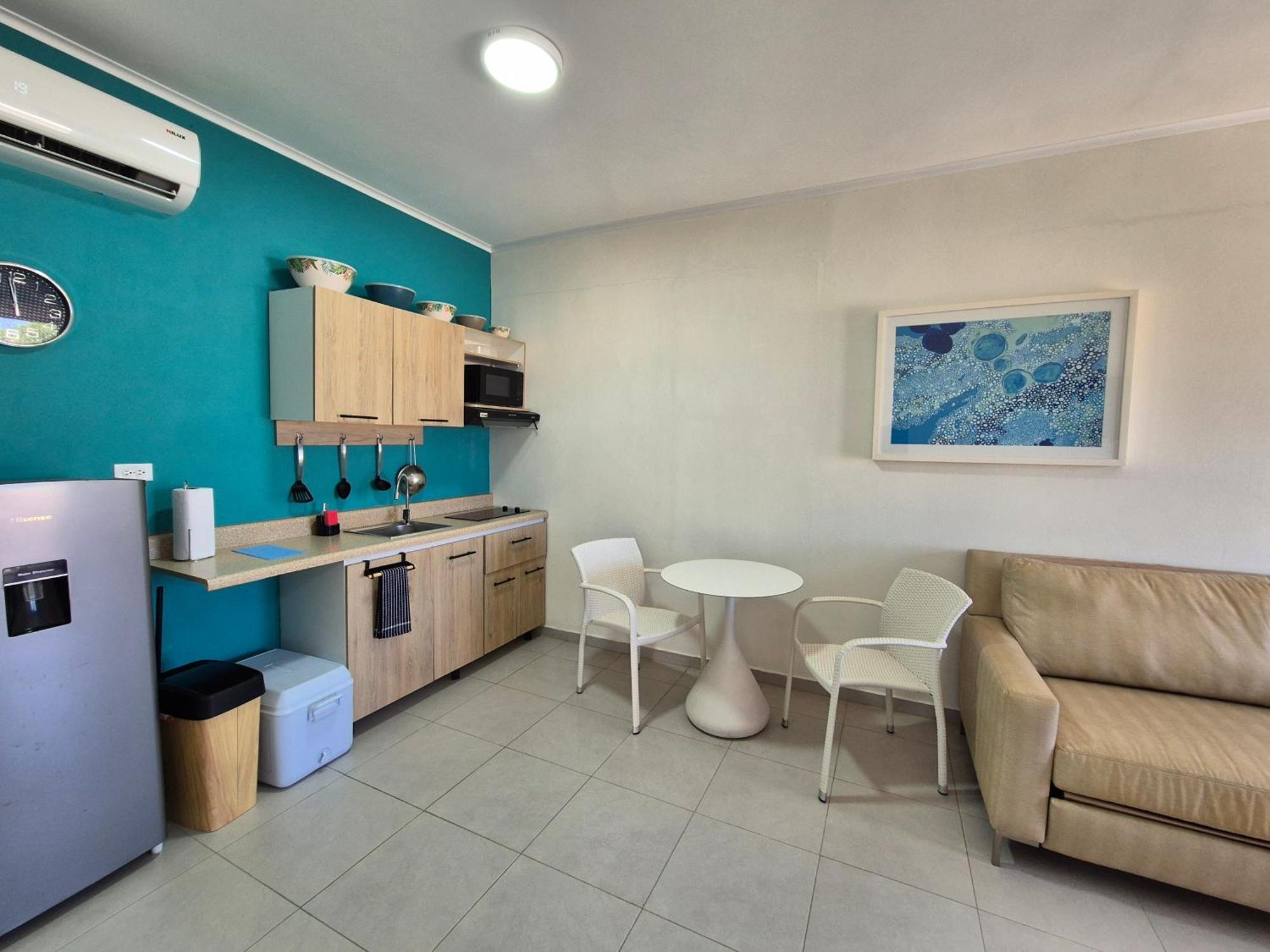 Ocean Breeze Apartments In Aruba Ораниестад Екстериор снимка