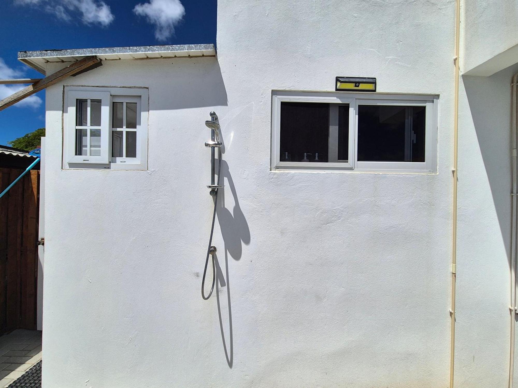 Ocean Breeze Apartments In Aruba Ораниестад Екстериор снимка